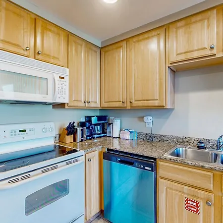 Splash Resort 102E